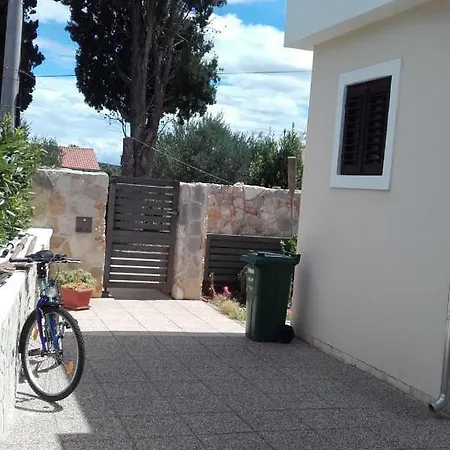 K.b.168 Appartamento Pašman